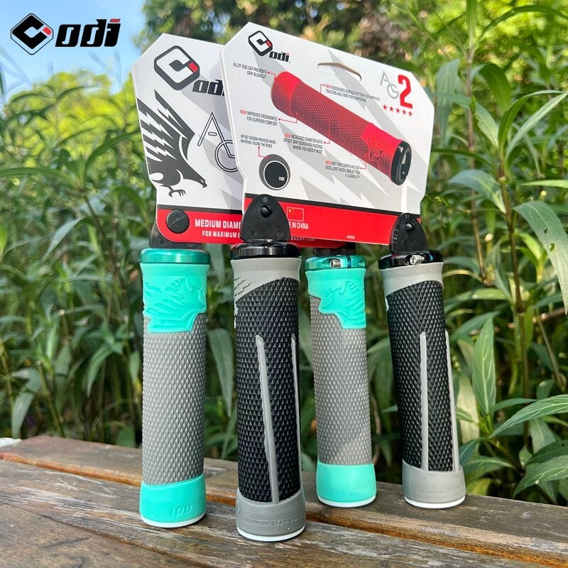 ODI AG-2 LOCK-ON GRIPS (135MM)